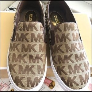 Michael Kors Signature Slip on Sneakers EUC